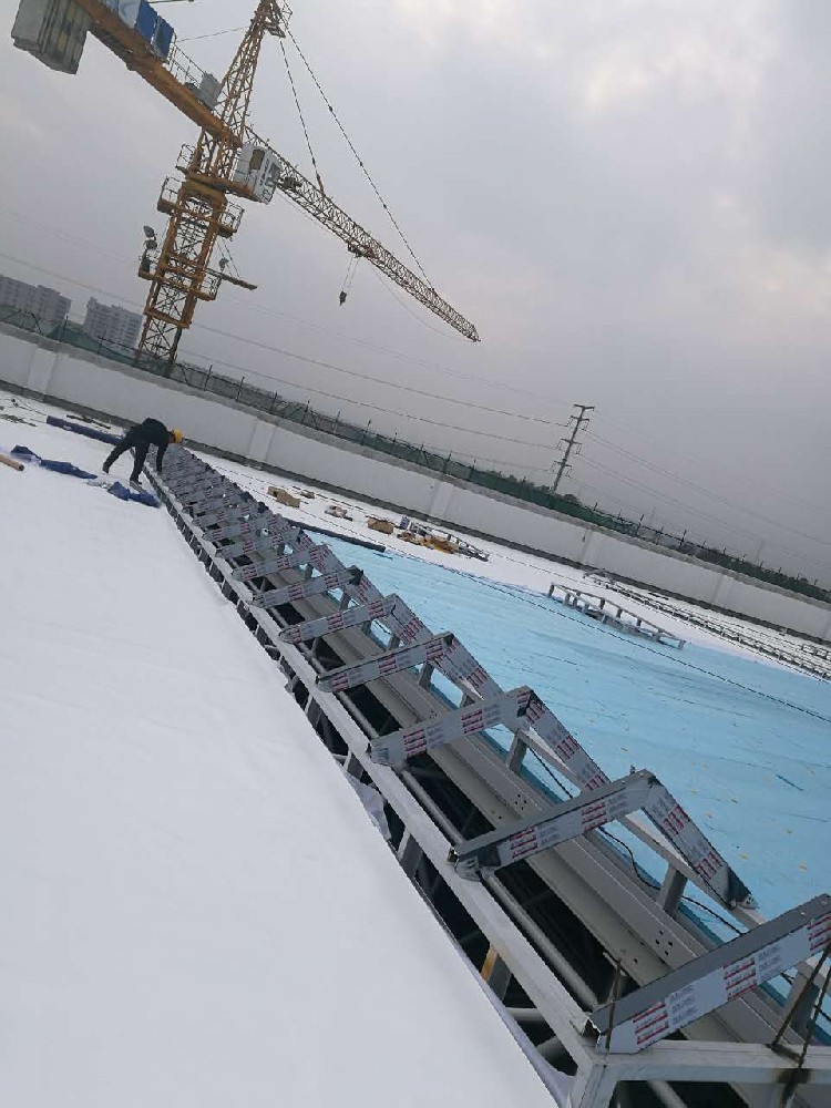 鋼結(jié)構(gòu)屋面